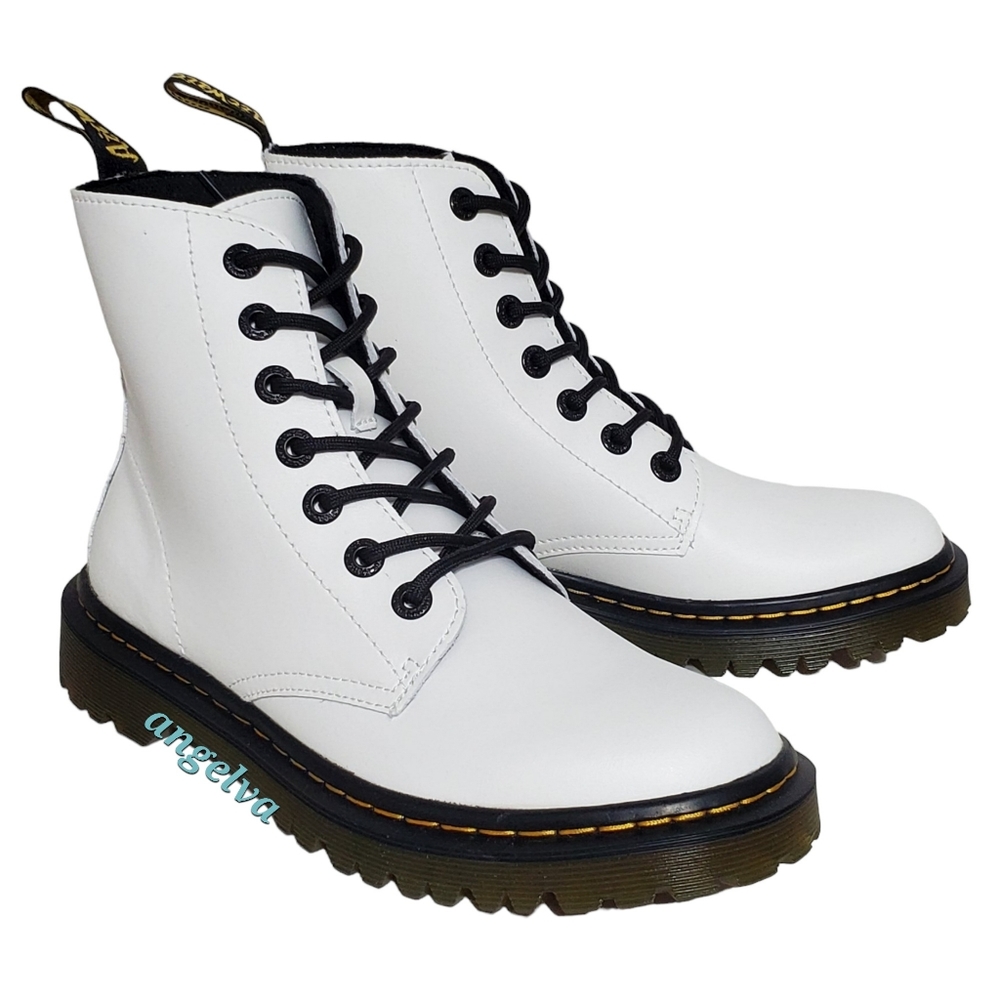 New Dr Martens luana t lamper leather lace up combat boots classic academia
